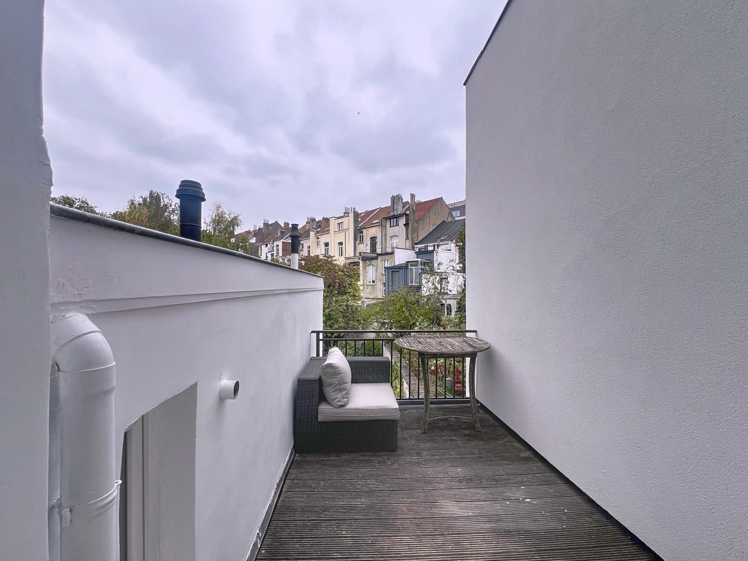 Terrasse donnant sur l’intérieur d’îlot